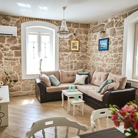 Vintage Apartment Kastela