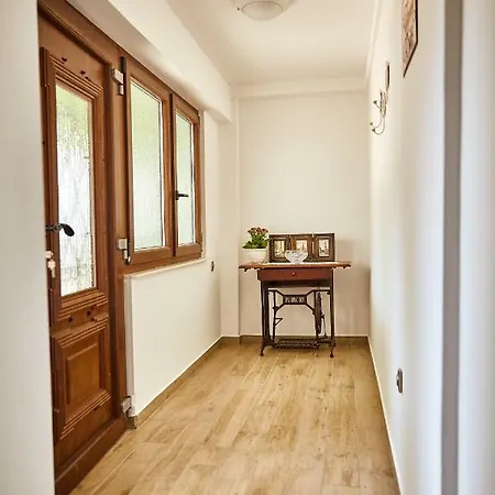 Apartment Vintage